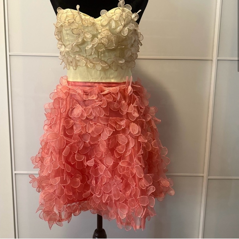 Elegant Strapless Floral Dress